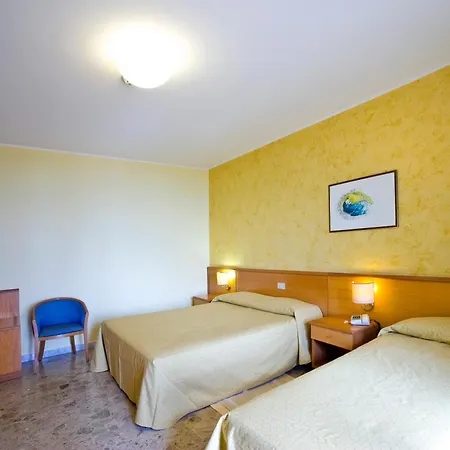 Hotel La Tonnara 4*