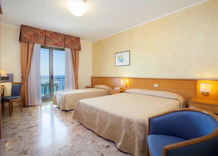 Hotel La Tonnara 4*
