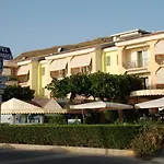Hotel La Tonnara 4*