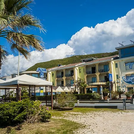 La Tonnara 4*