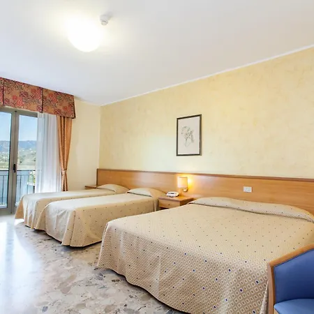 فندق La Tonnara 4*