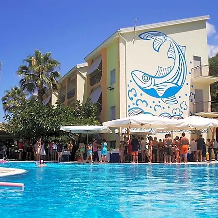 La Tonnara 4*