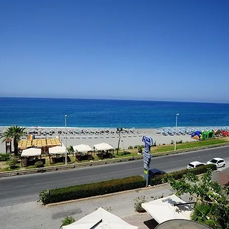 La Tonnara 4*