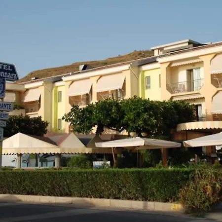 فندق La Tonnara 4*